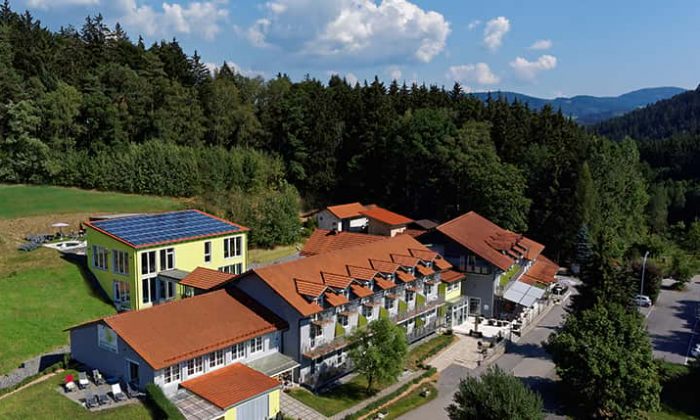 Hotel Reibener Hof Luftaufnahme vom Hotelgelände des Reibener Hofs