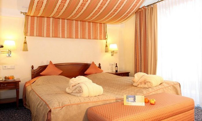 Private Spa Suite Bett in der Private Spa Suite