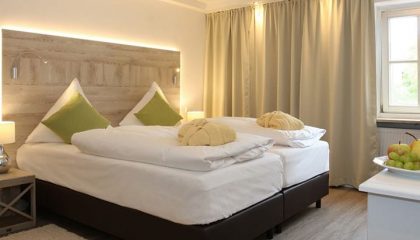 Balance Bett im Zimmer Balance