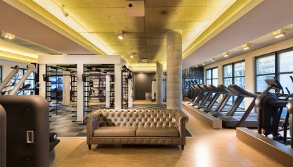 Fitnesscenter Moderne Trainingsgeräte im Fitnesscenter