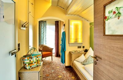 Einzelzimmer “Petite Fleur” Wohnraum im Einzelzimmer