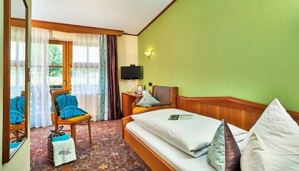 Einzelzimmer “Morgenrot” Bett im Einzelzimmer