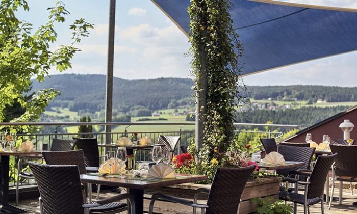 Sonnenterrasse Terrasse mit Ausblick auf den Bayerwald