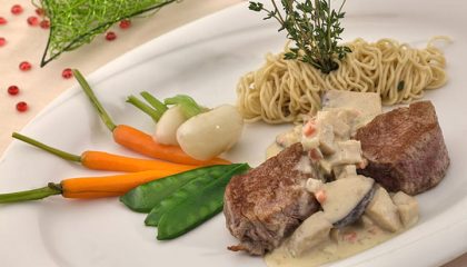 Gericht 4 Gericht mit Fleisch und Möhren