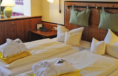 Komfort Doppelzimmer Bett im Komfort Doppelzimmer