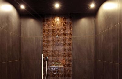 Dampfbad Erlebnisdusche im Dampfbad