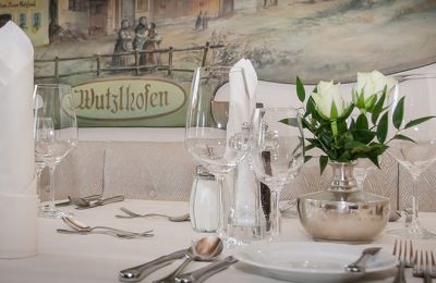 Tisch 2 Weitere fein gedeckter Tisch