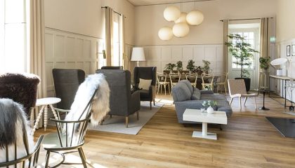 dayroom Dayroom mit Sitzgelegenheiten