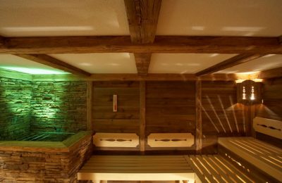 Sauna Grün beleuchtete Sauna
