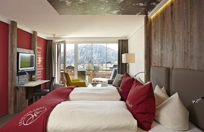 Schwalbennest Bett im Zimmer Schwalbennest