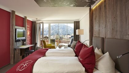 Schwalbennest Bett im Zimmer Schwalbennest