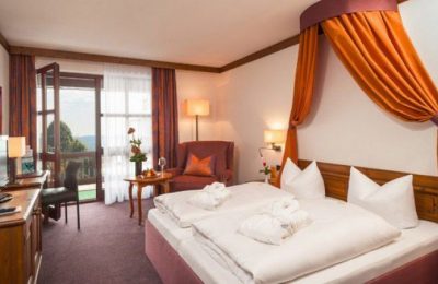 Doppelzimmer Kategorie I Bett im Doppelzimmer Kategorie I
