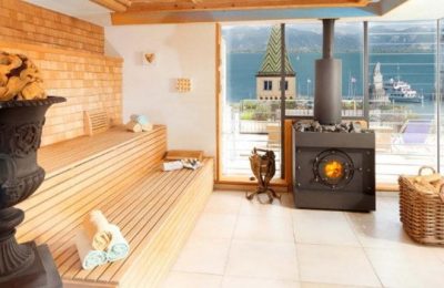 Sauna Sauna bei Tageslicht