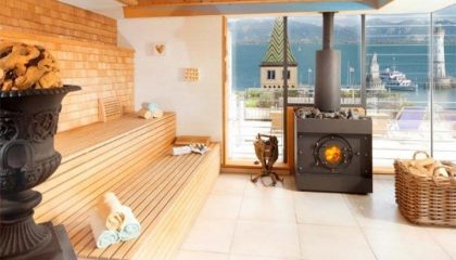 Sauna Sauna bei Tageslicht