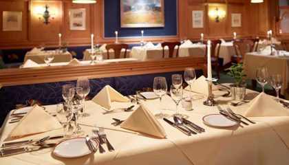 Restaurant Fein gedeckte Tische