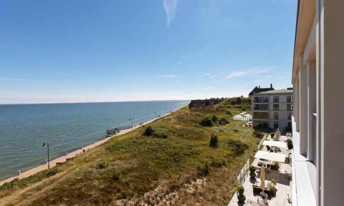 Zimmer mit Meerblick Ausblick vom Balkon eines Zimmers auf Sylt und die Nordsee