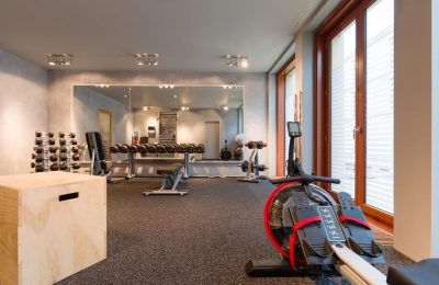 Fitnesscenter Moderne Trainingsgeräte im Fitnesscenter