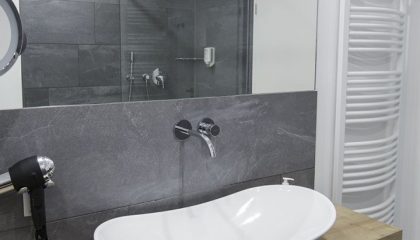 Doppelzimmer Stammhaus Premium Plus Bad Bad im Doppelzimmer Stammhaus Premium Plus