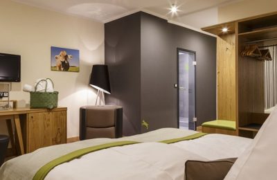 Doppelzimmer Stammhaus Premium Talseite Wohnraum im Doppelzimmer Stammhaus Premium Talseite