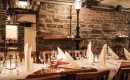 Restaurant Fein gedeckter Tisch im Kerzenschein