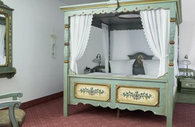 Schlafzimmer landidyll Klassikc Bett im Schlafzimmer landidyll Klassik