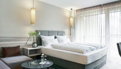 Schlafzimmer Landstil Bett und Wohnzimmer im Schlafzimmer Landstil