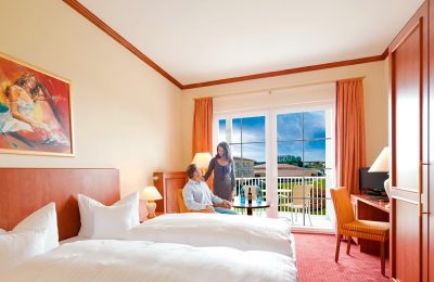 Doppelzimmer 2 Bett und Ausblick im Doppelzimmer