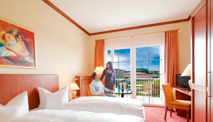 Doppelzimmer 2 Bett und Ausblick im Doppelzimmer