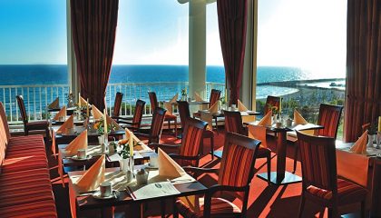 Restaurant Restaurant mit Blick auf die Ostsee
