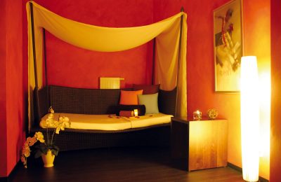Ruhezone Gemütliche Ruhezone mit Bett und Kissen