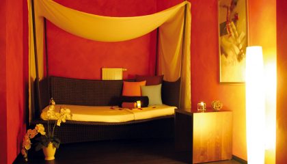Ruhezone Gemütliche Ruhezone mit Bett und Kissen