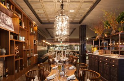 Pascarella Restaurant 3 Tische und stimmungsvolle Beleuchtung im Restaurant